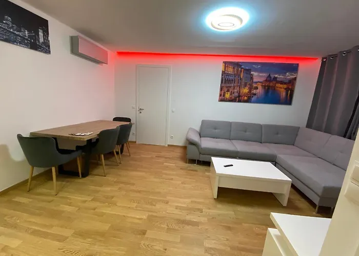 Апартаменты Niceapartment 1010 *